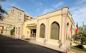 Grand Pyramids Hotel